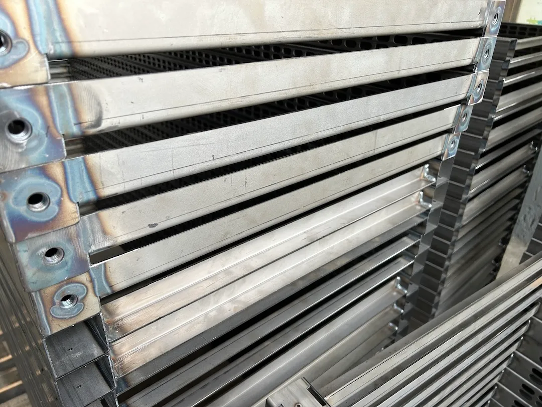 Tube frame with threaded inserts