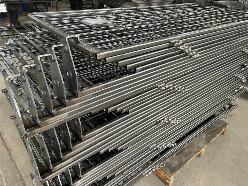 Tube structure with welded brackets